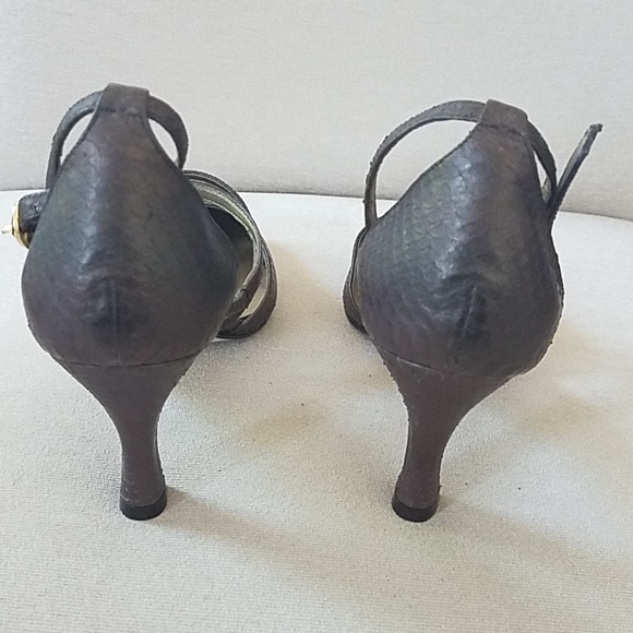 Précis Italian designer toe heels. Gray, 6.5 B - Picture 4 of 8